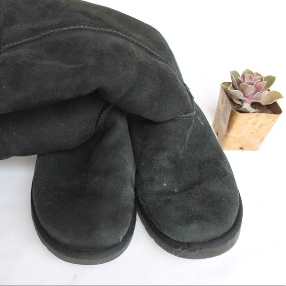 TALL CLASSIC BLACK UGGS - Picture 3 of 5